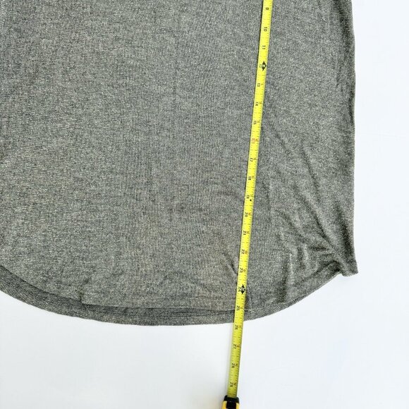 H.I.P. Top Women's Size Large Sleeveless Grey & Gold Metallic Top - Picture 8 of 13